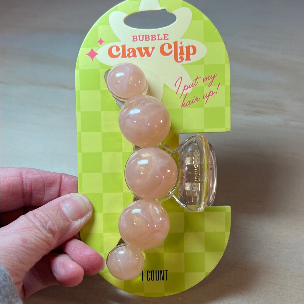 Bubble Claw Clip in Coral